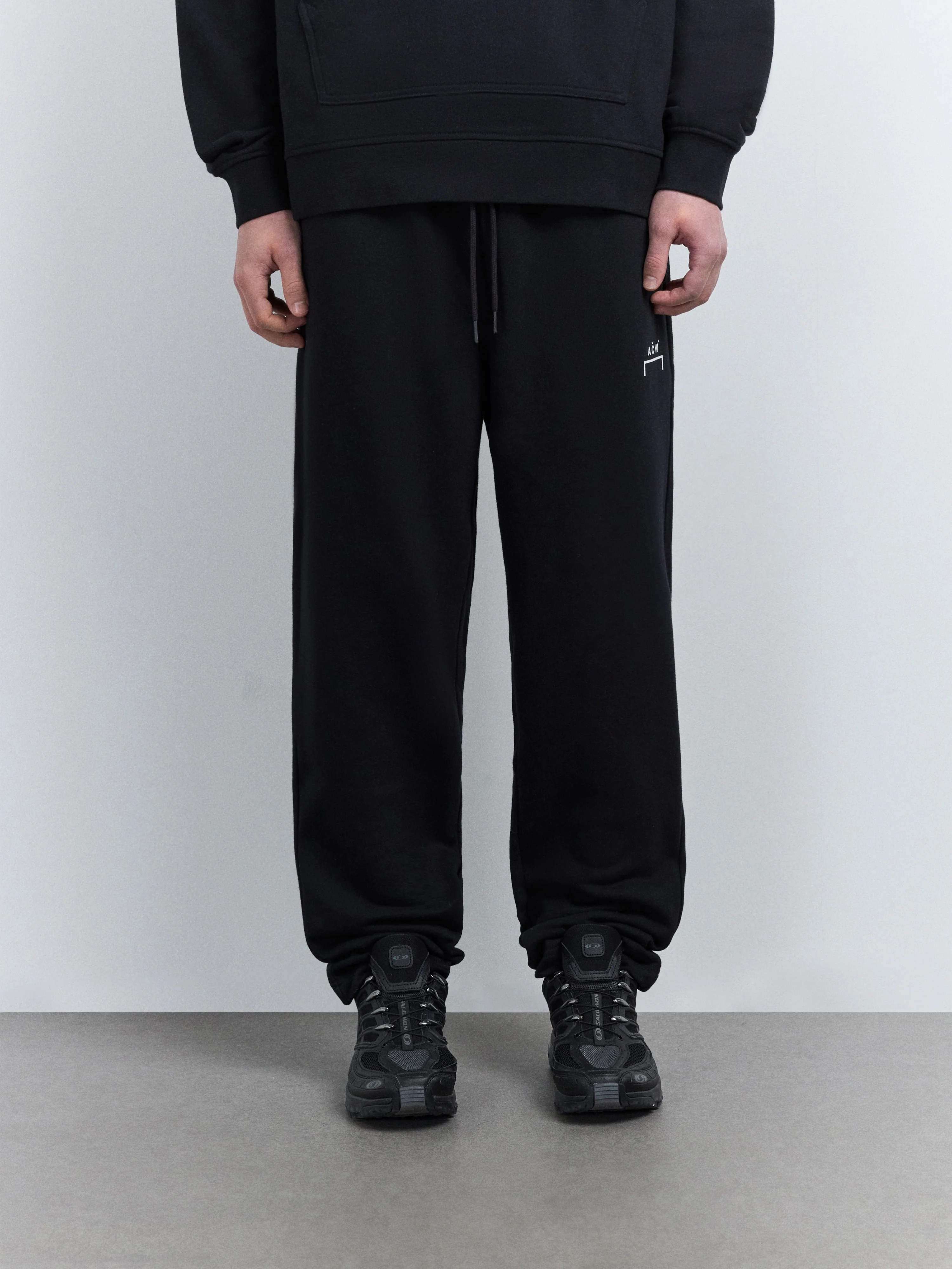 Woolmore Logo Jogger Black - Image 4