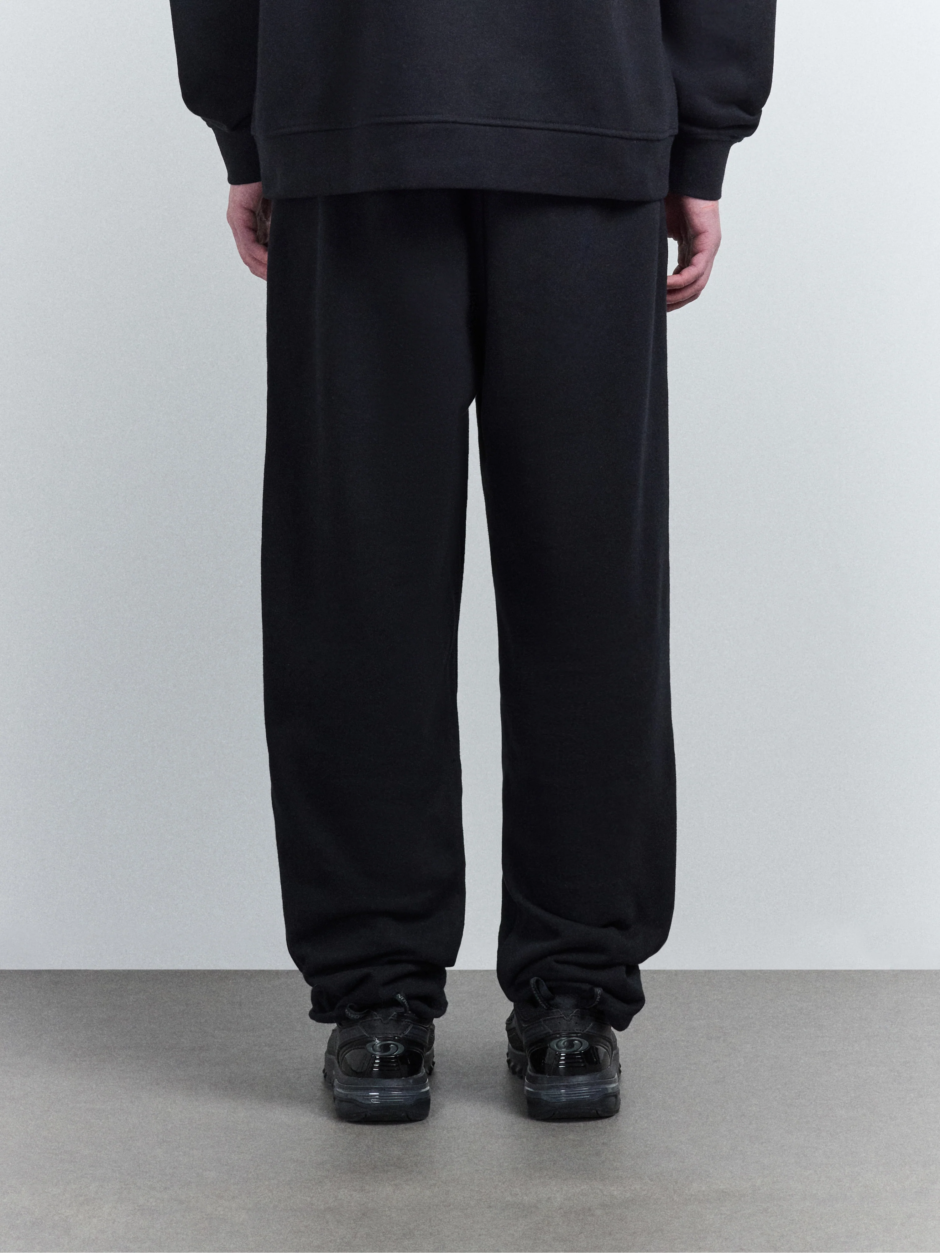 Woolmore Logo Jogger Black - Image 5