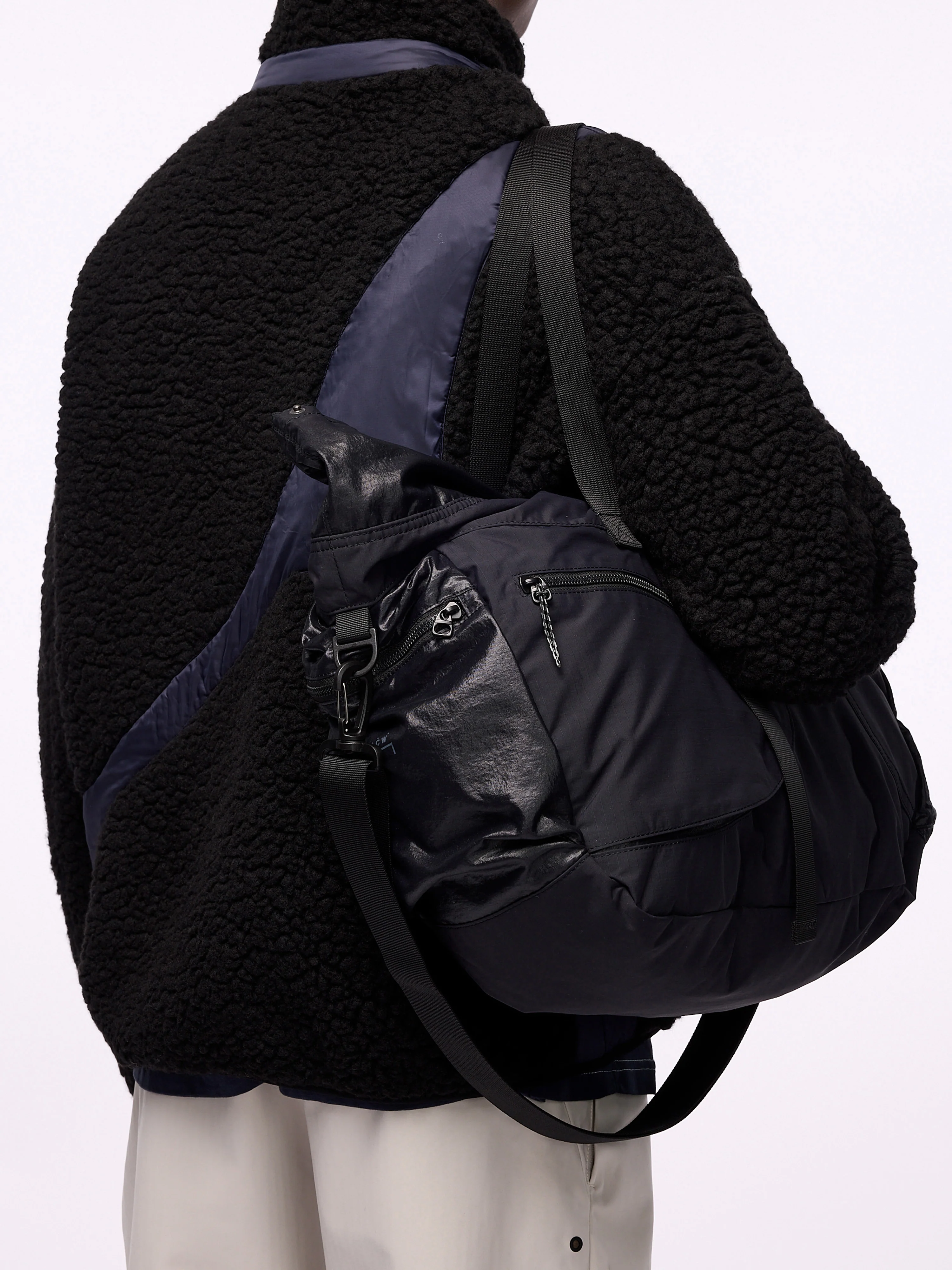 Walworth Holdall Onyx - Image 7