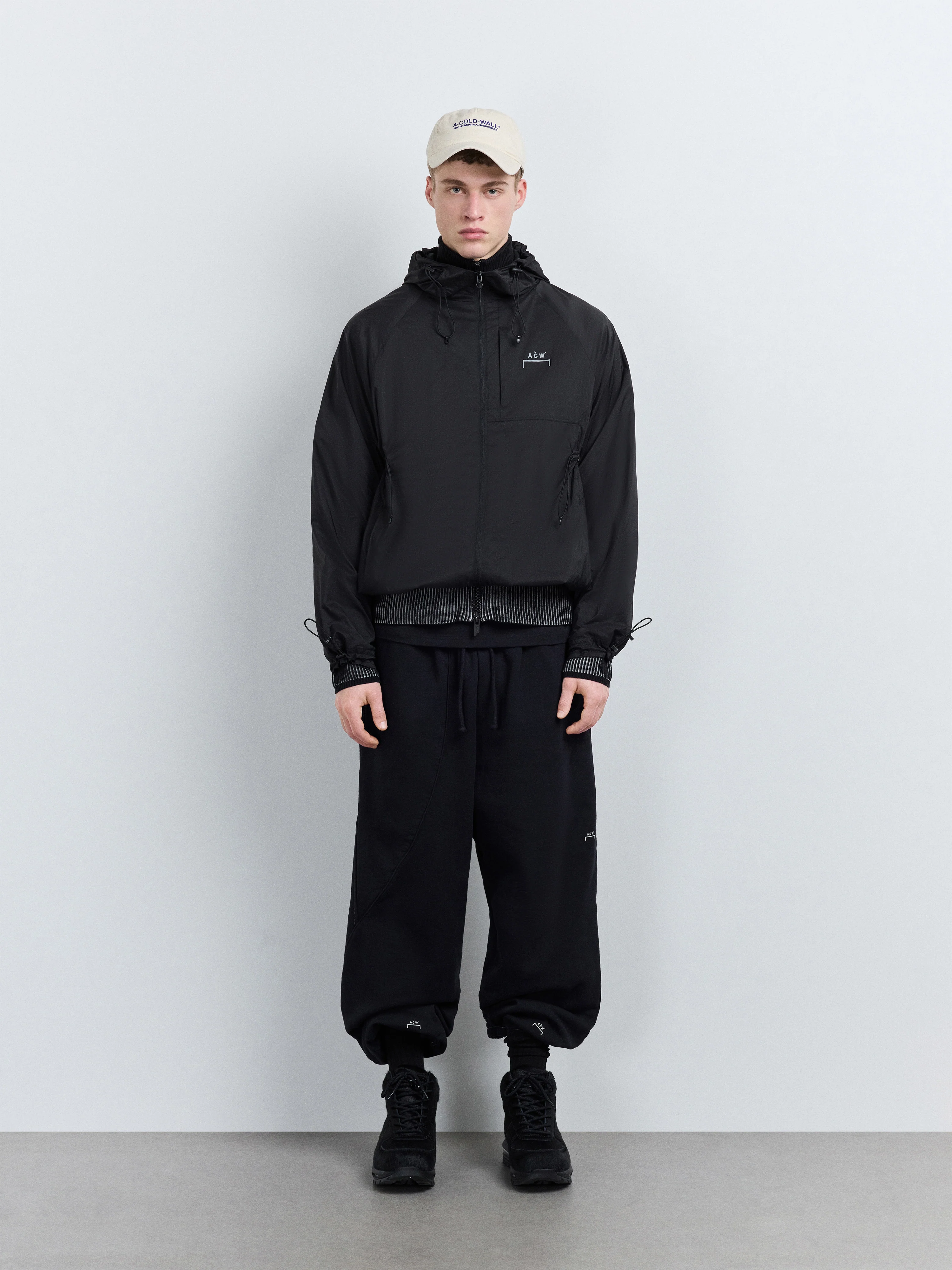 Balfron Hooded Jacket Onyx - Image 3