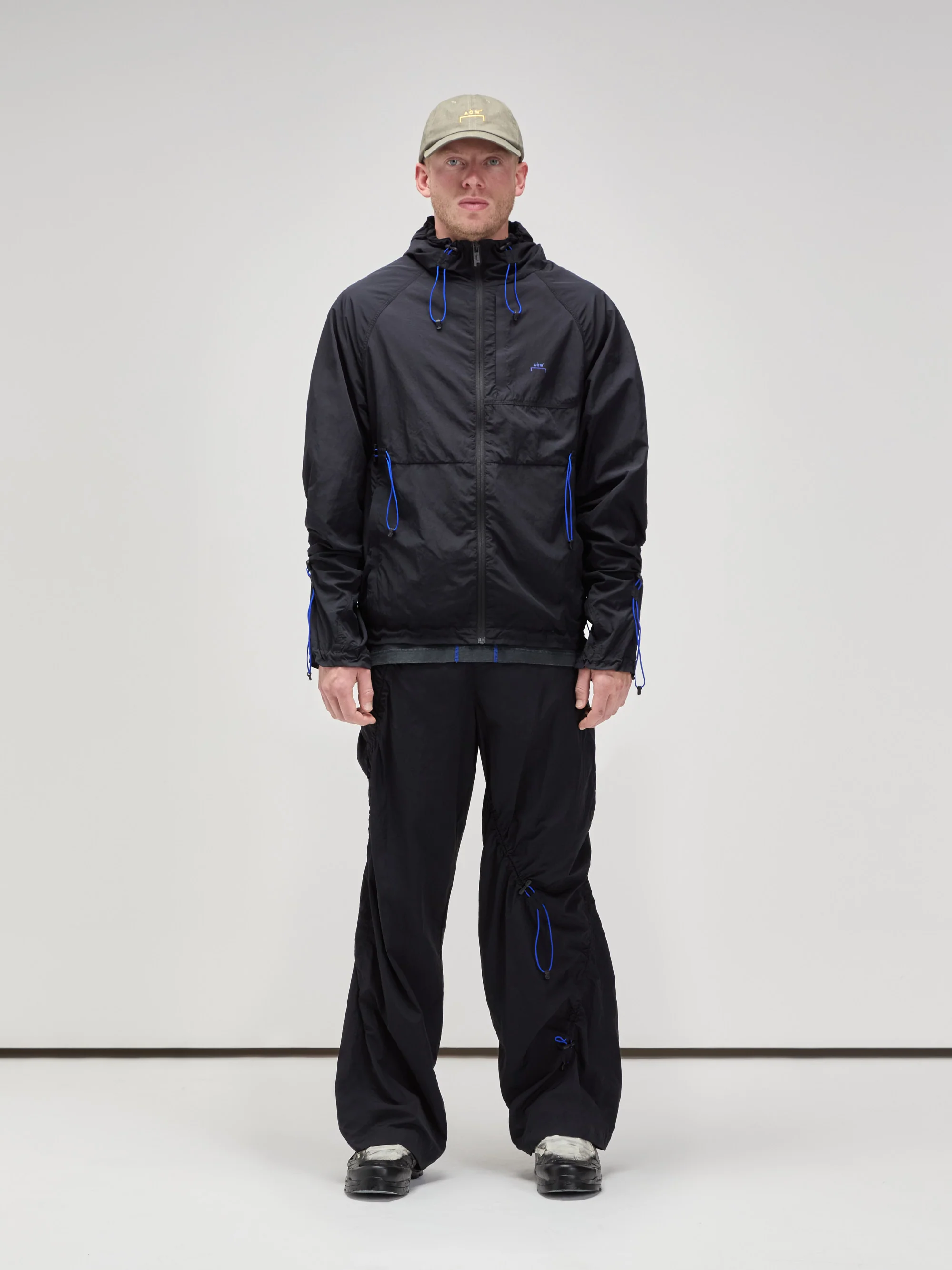 Balfron Windbreaker Onyx - Image 8