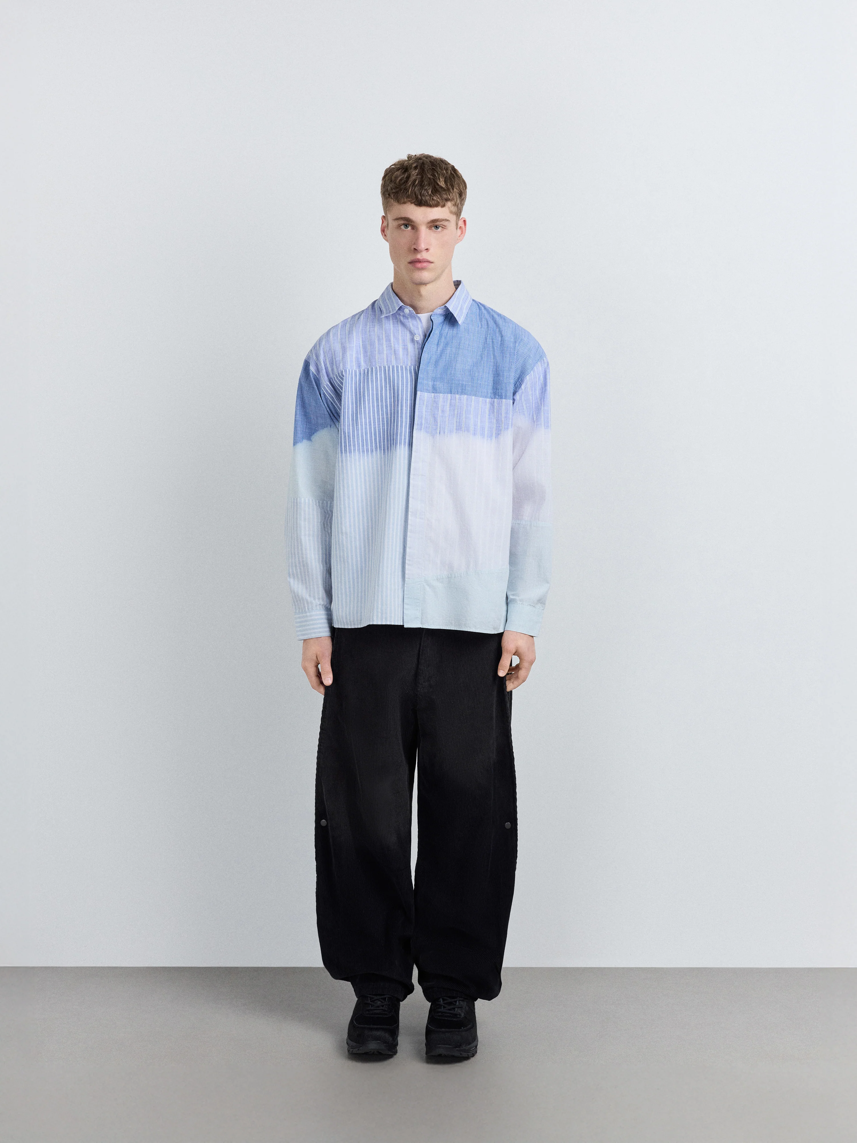 Fade Out Stripe Shirt Blue - Image 3