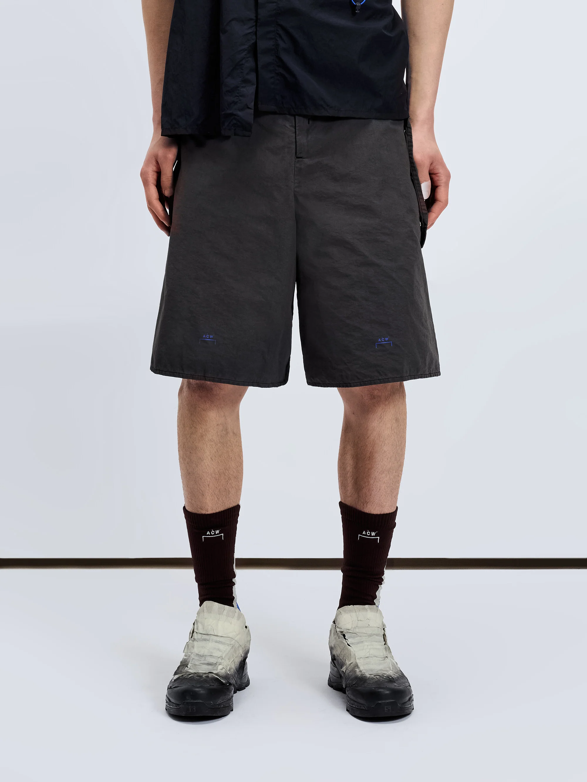 Form Short Onyx - Image 3