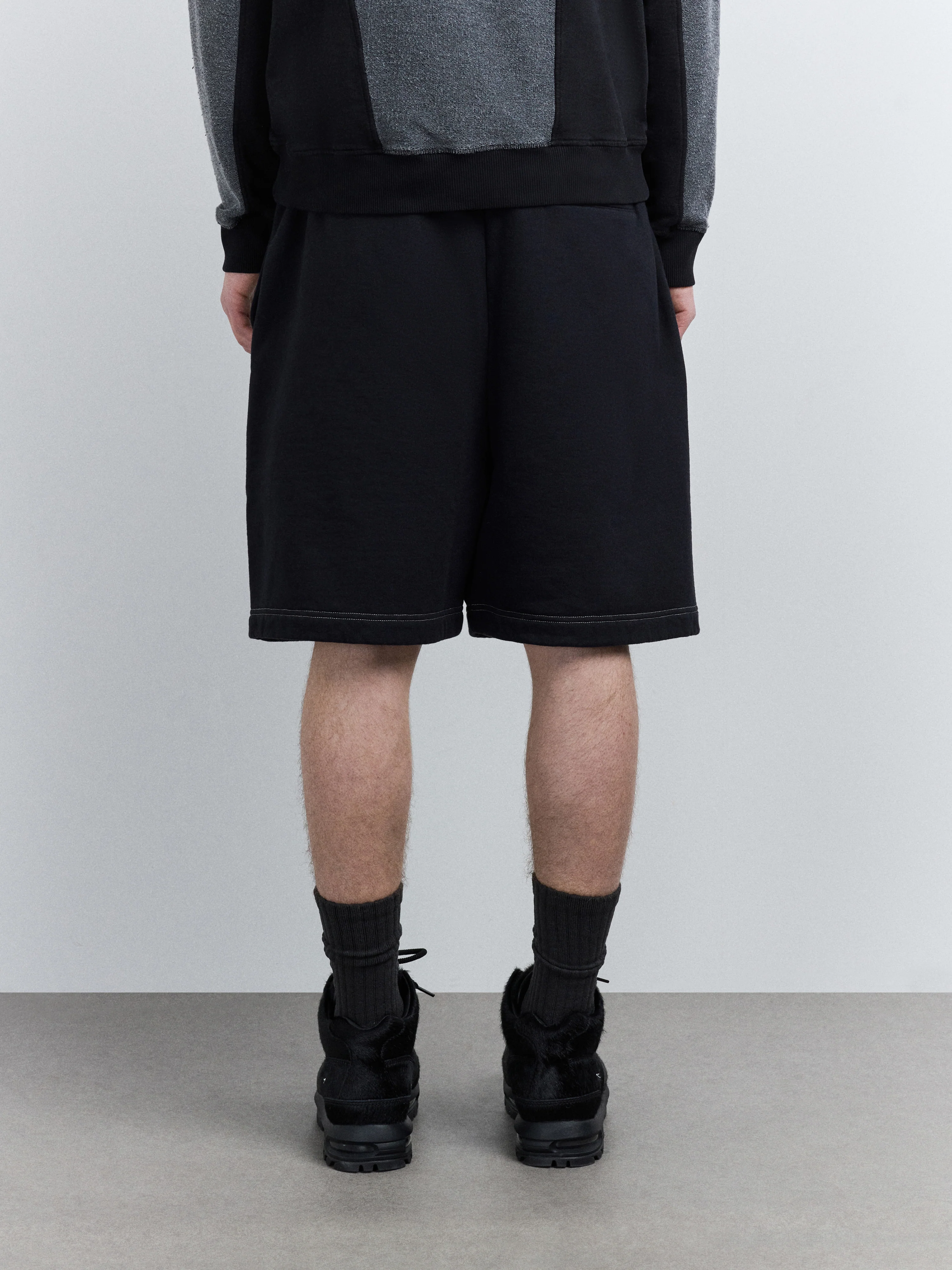 Millbank Sweat Shorts Onyx - Image 6