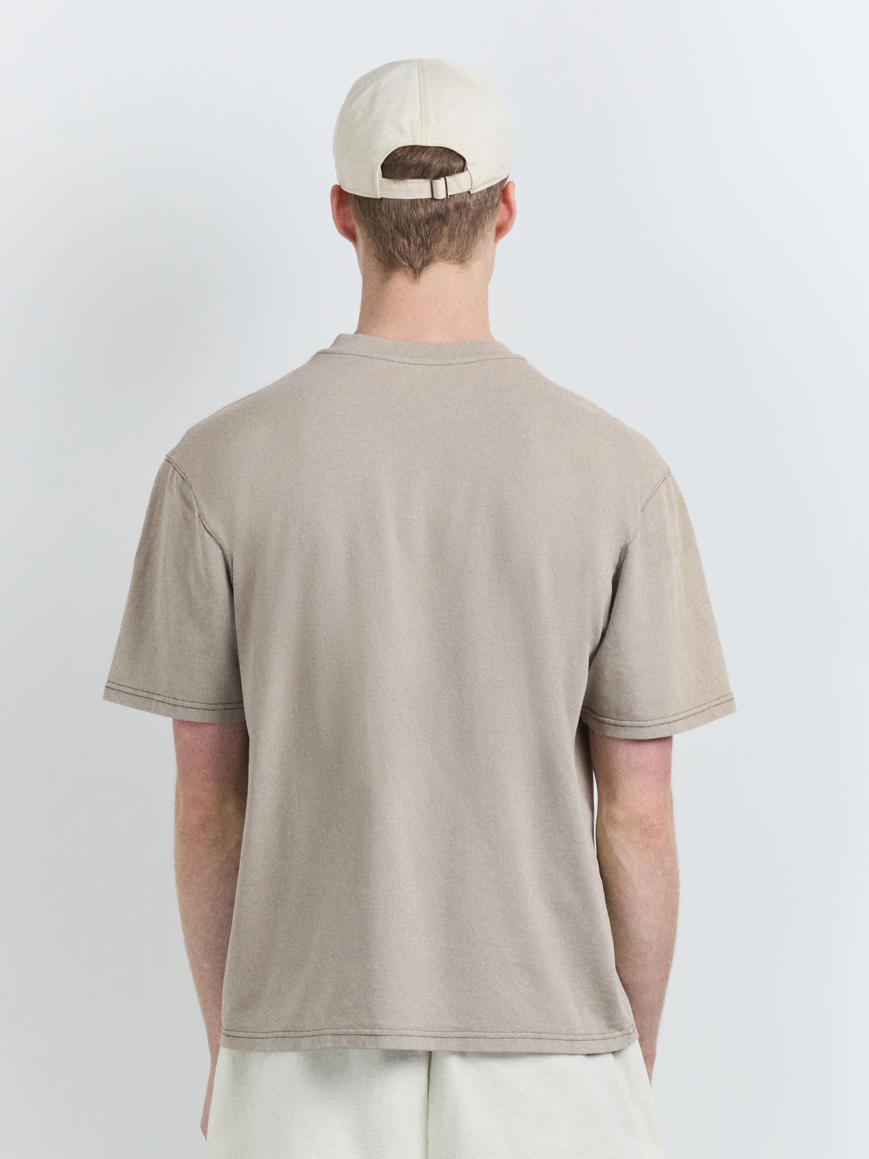 Millbank T-Shirt Taupe - Image 4