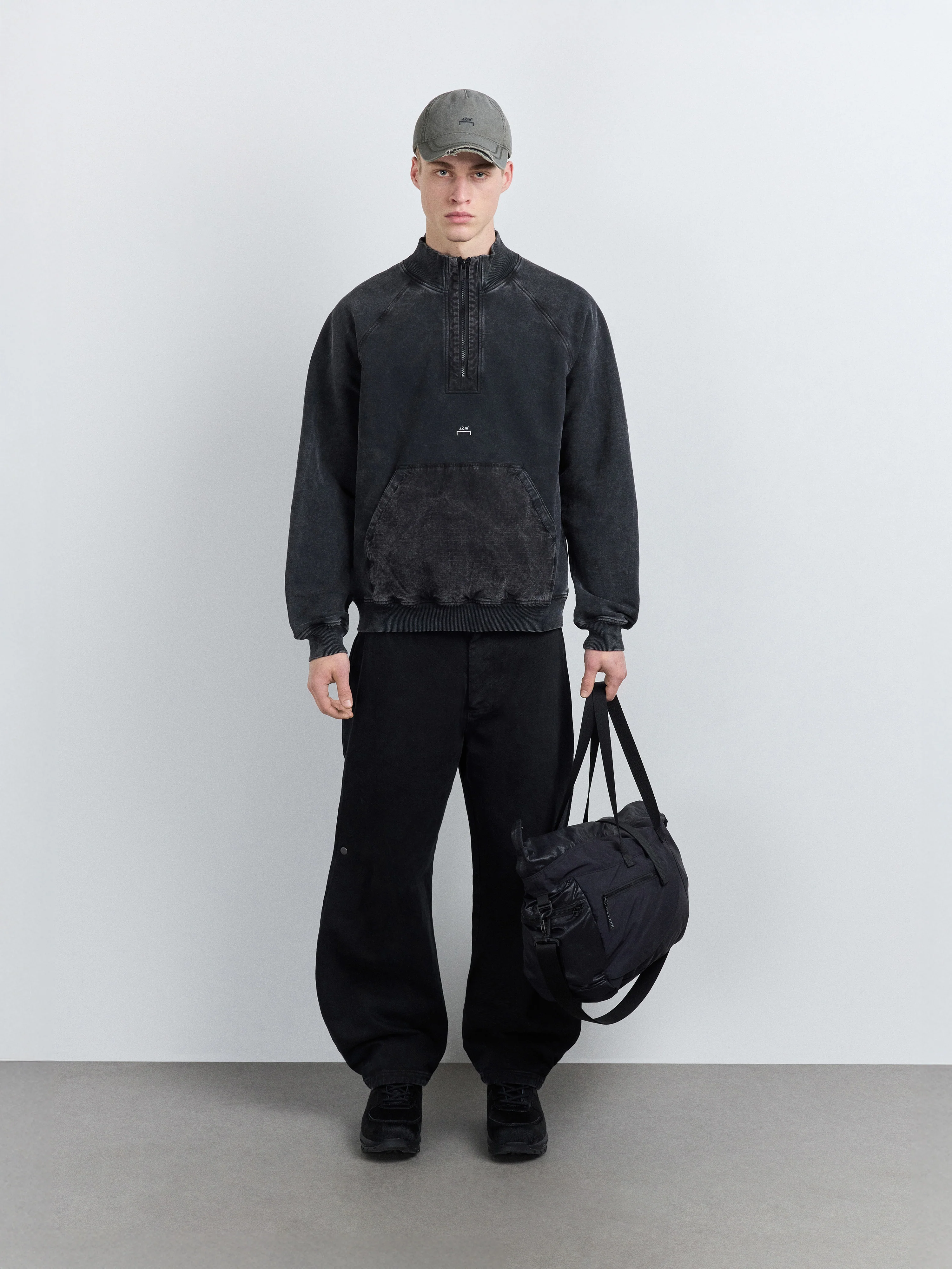 Padstow 1/4 Zip Sweatshirt Onyx - Image 3