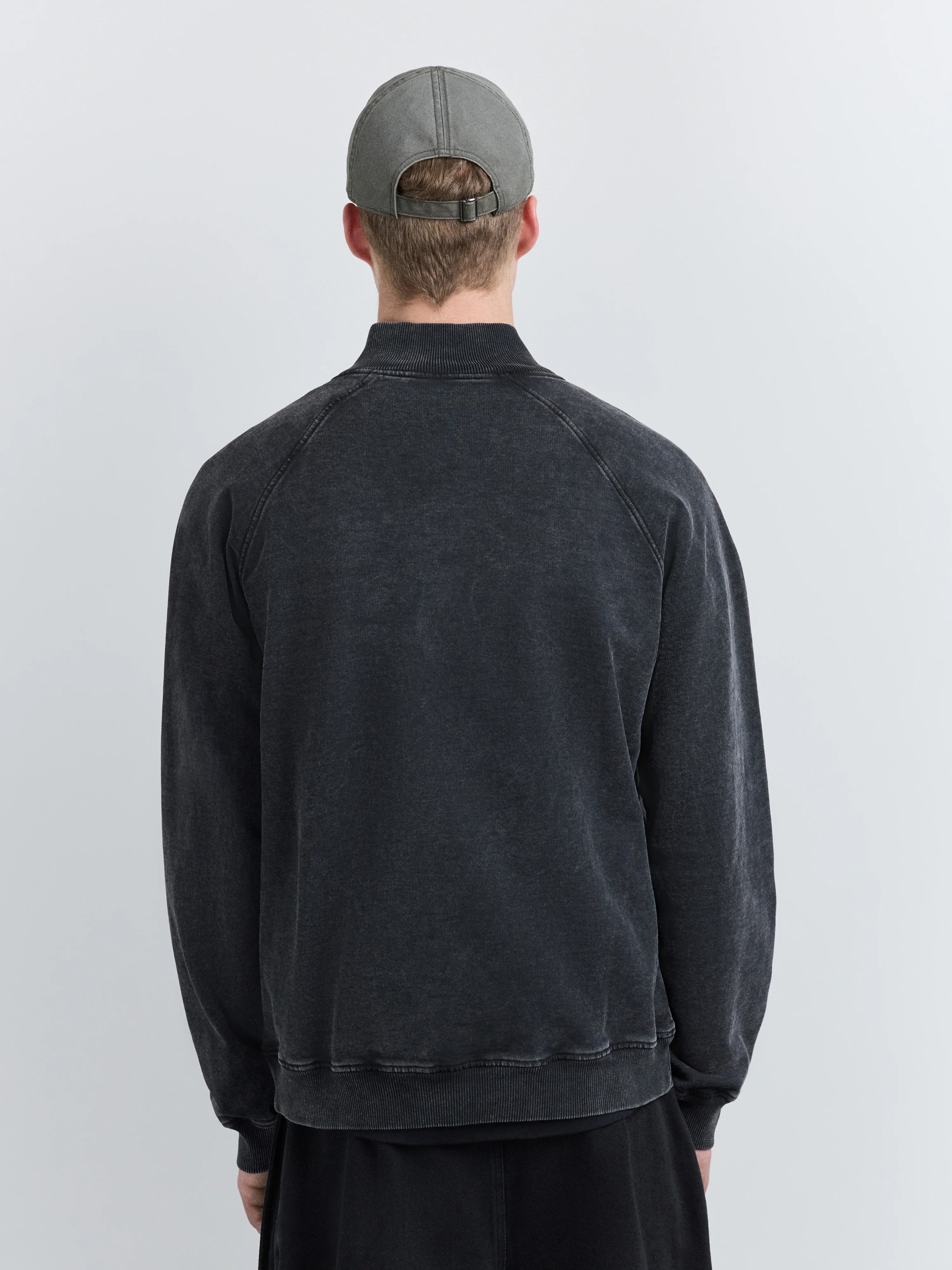 Padstow 1/4 Zip Sweatshirt Onyx - Image 5