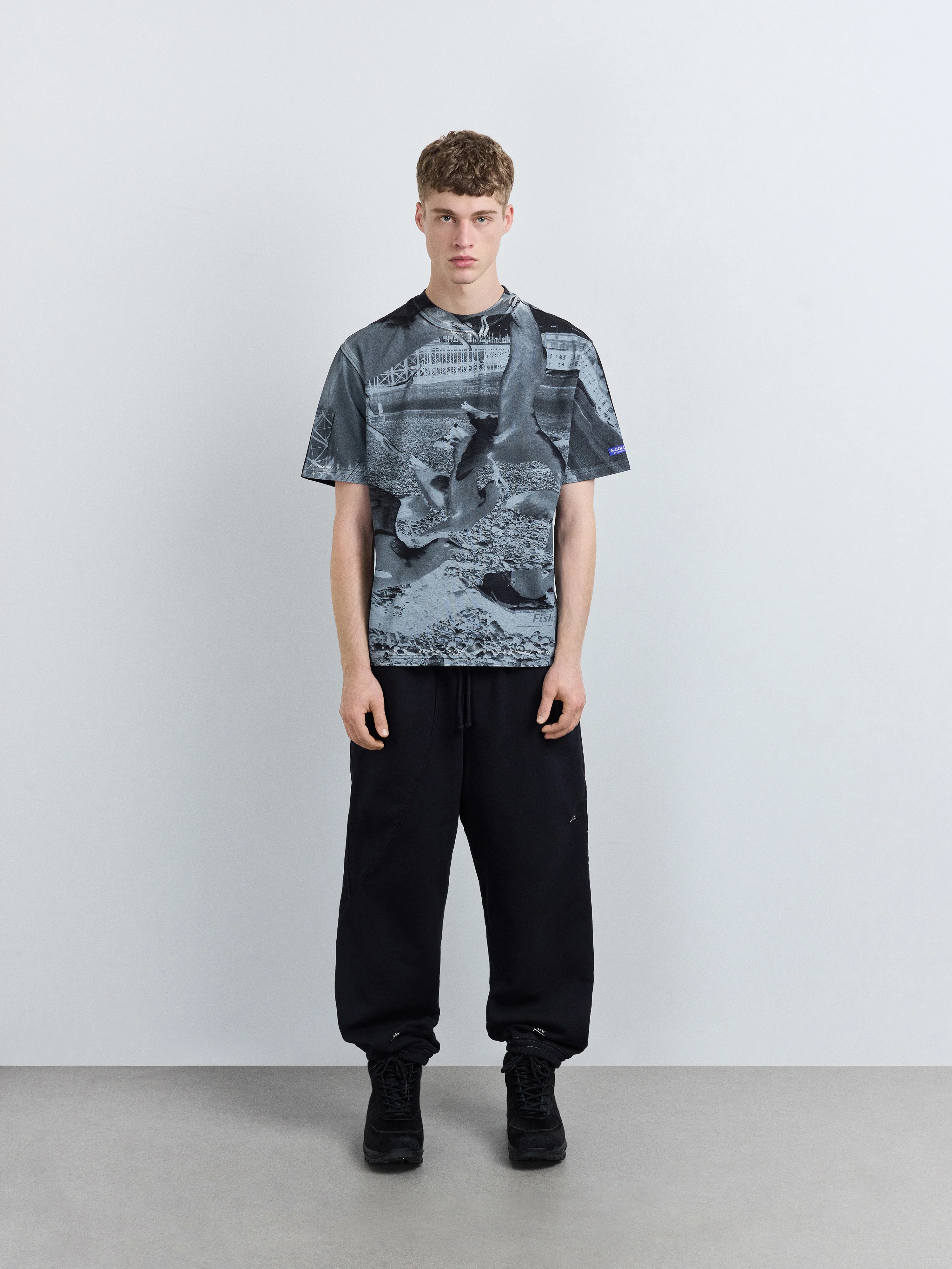 Seagull Beach T-Shirt Onyx - Image 3