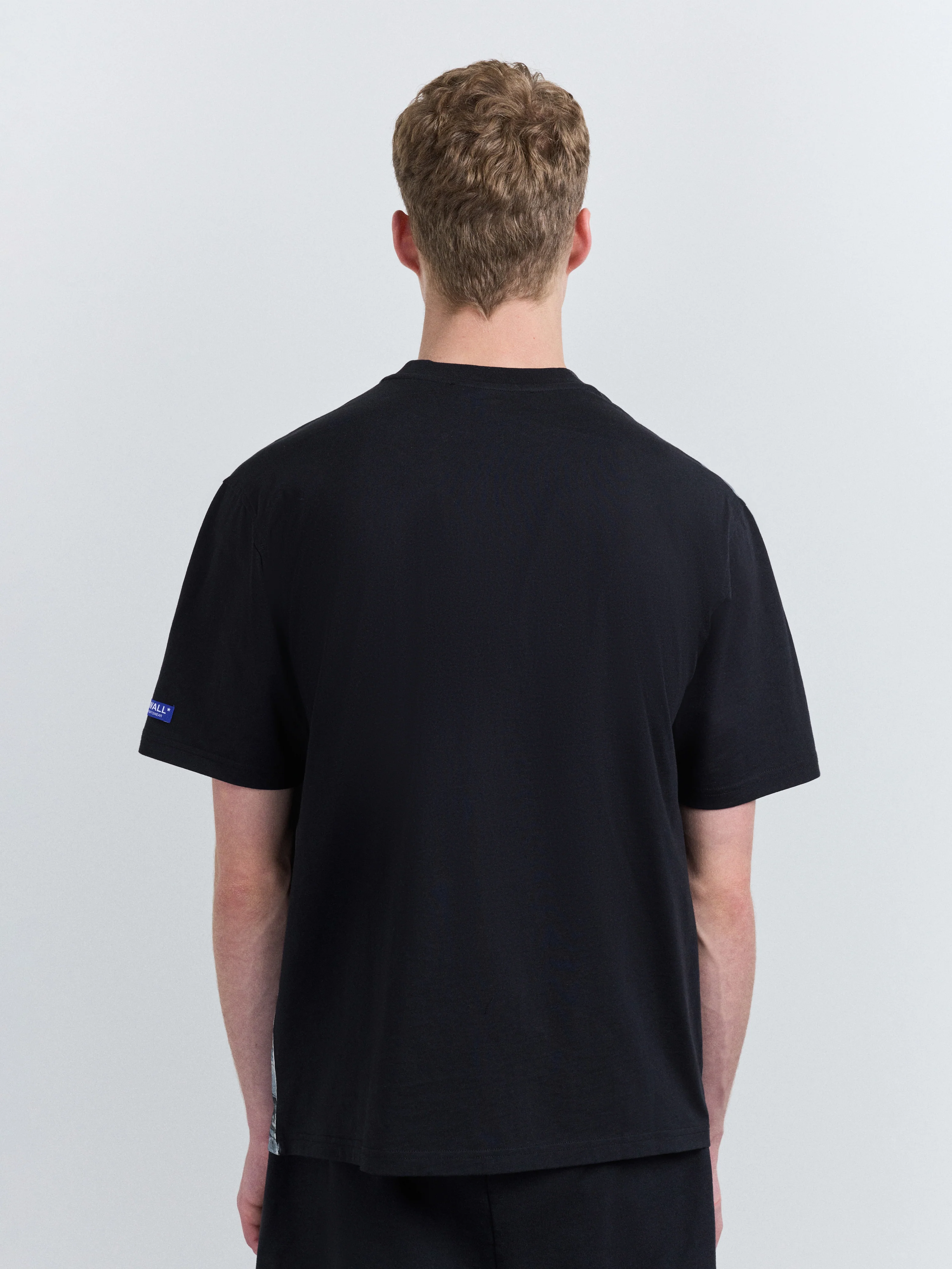 Seagull Beach T-Shirt Onyx - Image 5