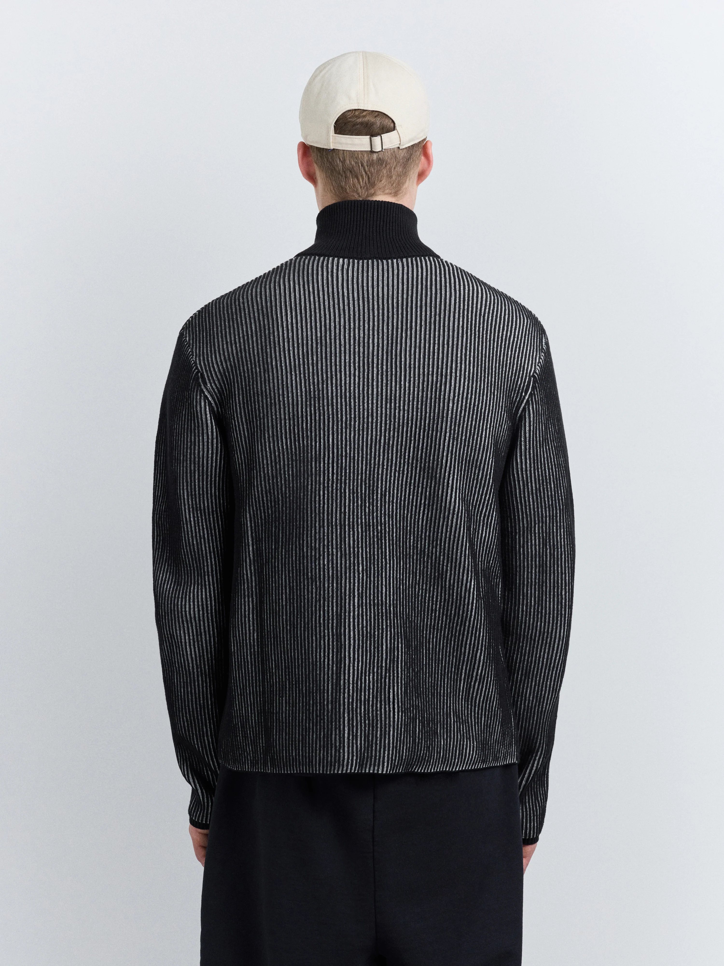 Whitby Full-Zip Knit Onyx - Image 5