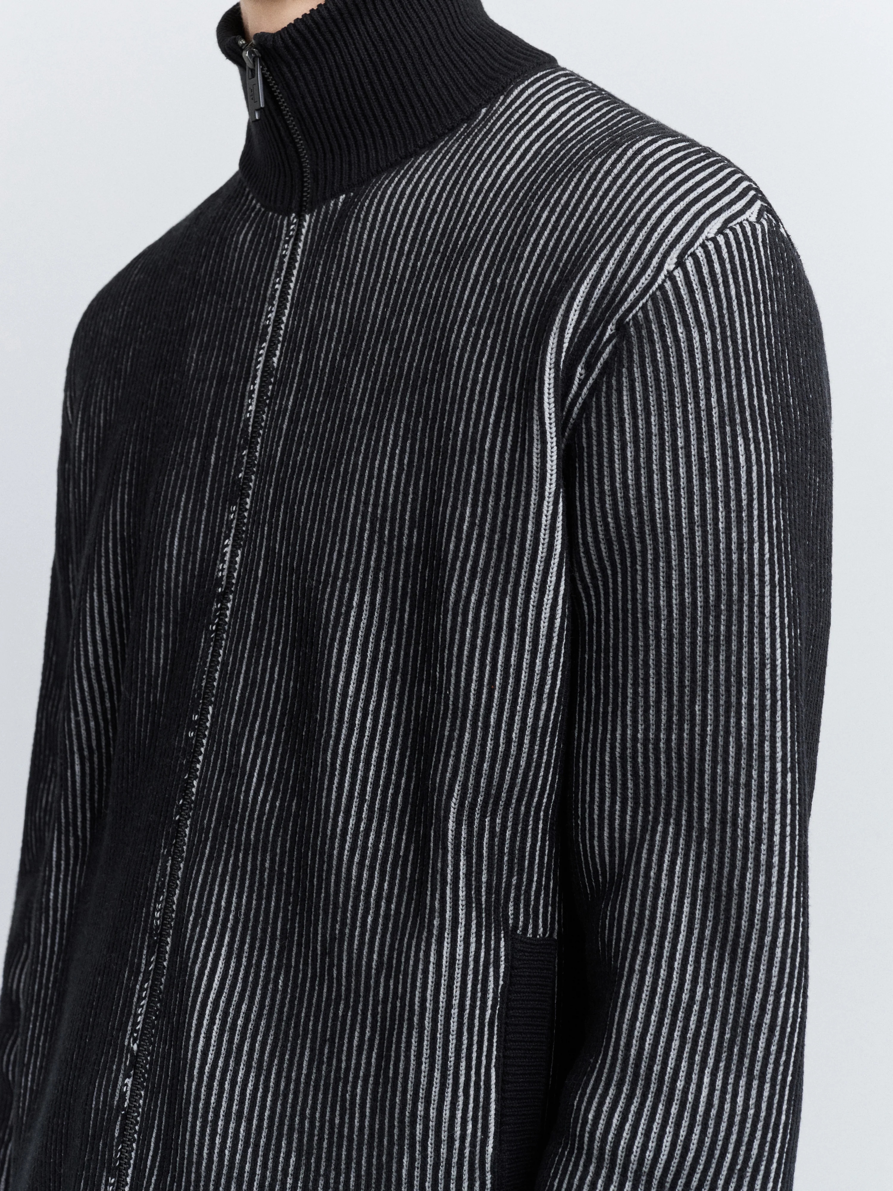 Whitby Full-Zip Knit Onyx - Image 6